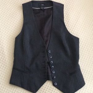 ❤️H&M pinstriped vest